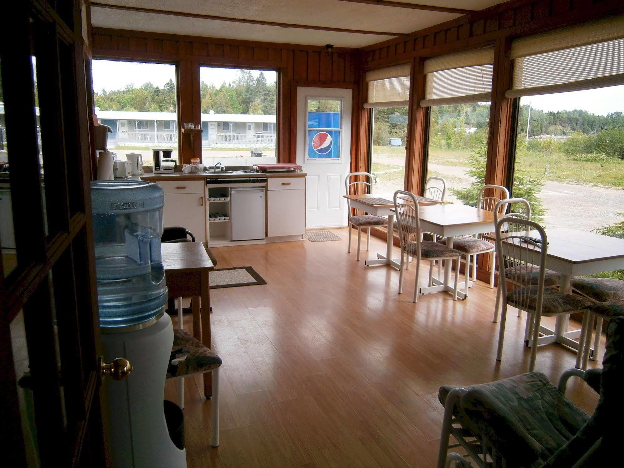 Port-Daniel Motel De L'Anse المظهر الخارجي الصورة